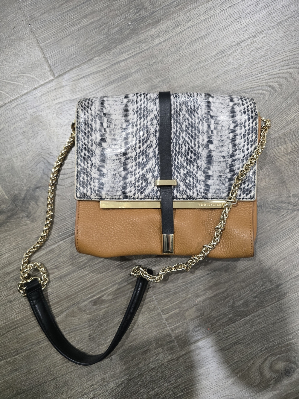 Vince Camuto Tan & Snake-Print Crossbody with Gold Chain